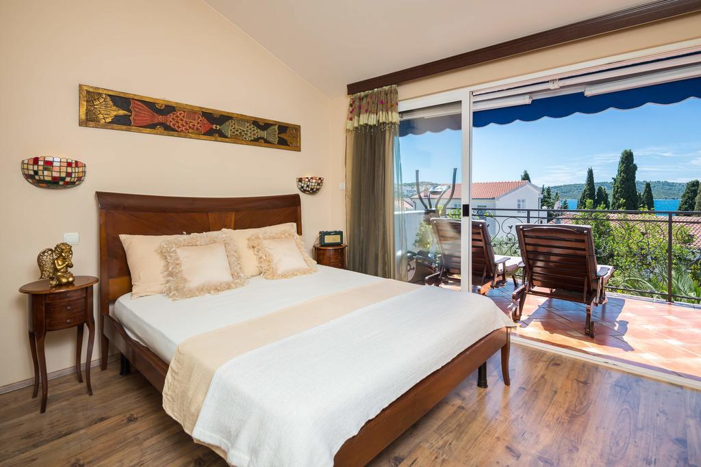 Villa Em Trogir Buitenkant foto